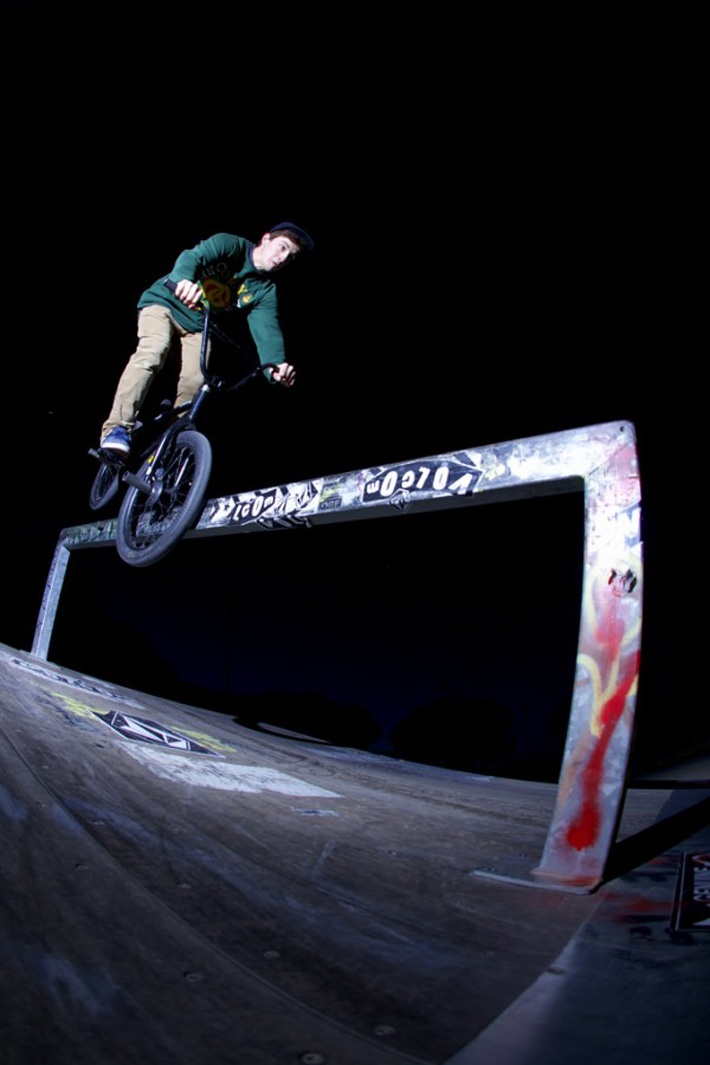 Flo-oppo-tooth-©CédricDeRodot