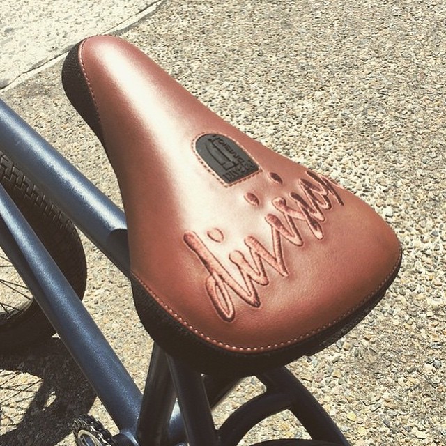 div seat sample