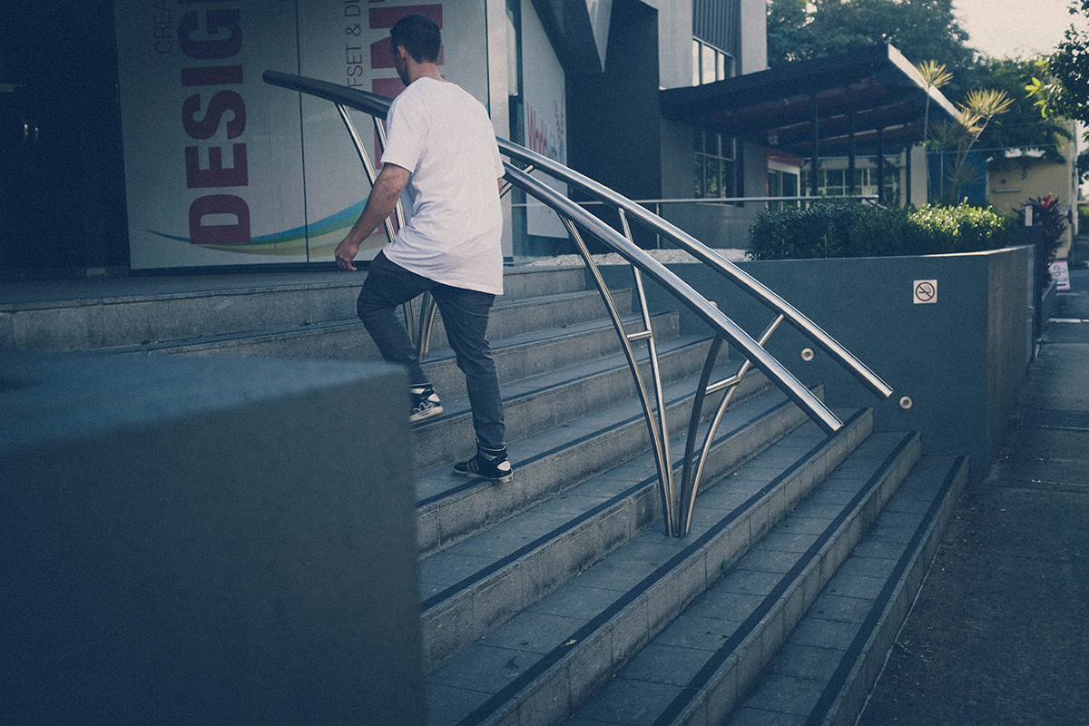 anton-curved-rail--_LR