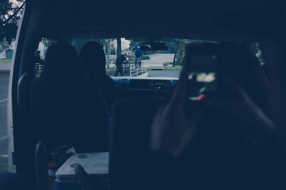 rhys-pegs-in-car--_LR